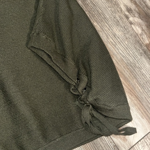 Crop sweater S NWOT - Picture 3 of 4